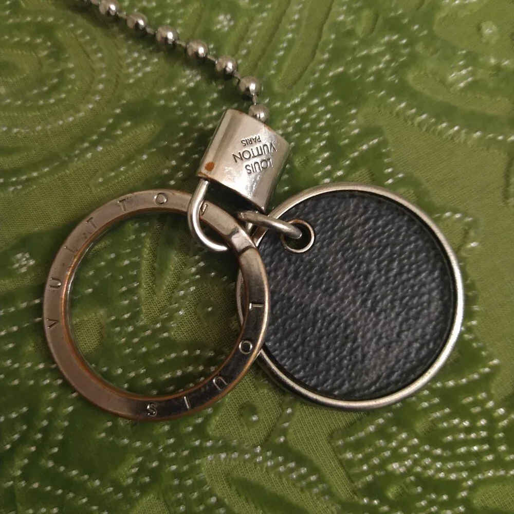 Louis Vuitton Monogram ID Porte Cles Chain Holder